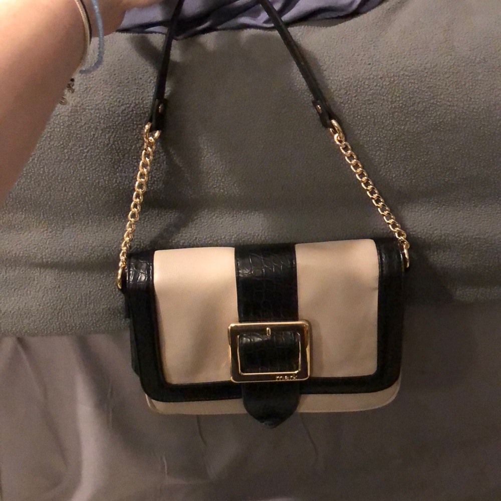 Brand new Avon by Mark bag